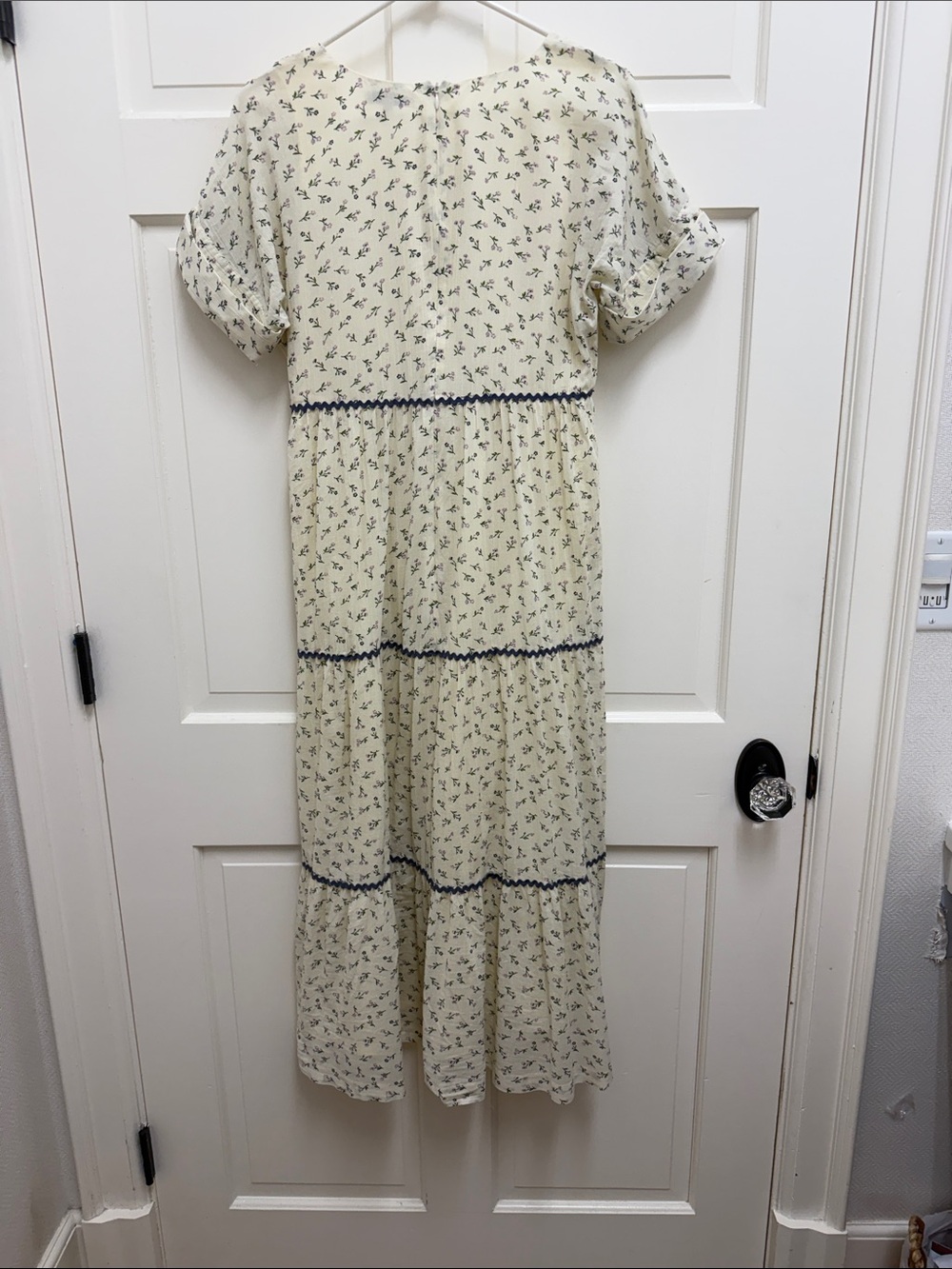 Madewell Cream Floral Maxi Dress with Navy Trim - Picture 2 of 8